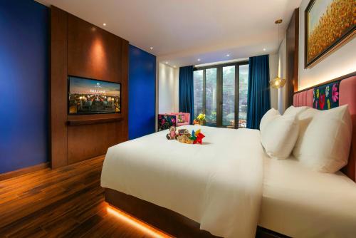 Hang Buom Hotel | Aurora Central Hanoi Hotel