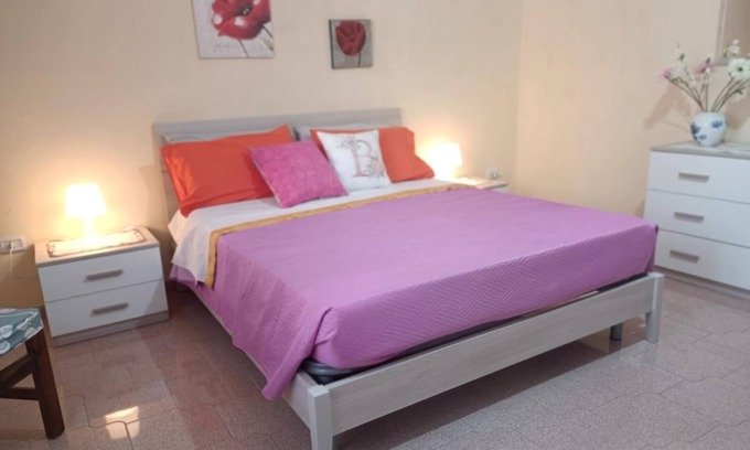 Tropea Apartment | AuroraRosa house in Tropea with a/c and a few meters from the sea!