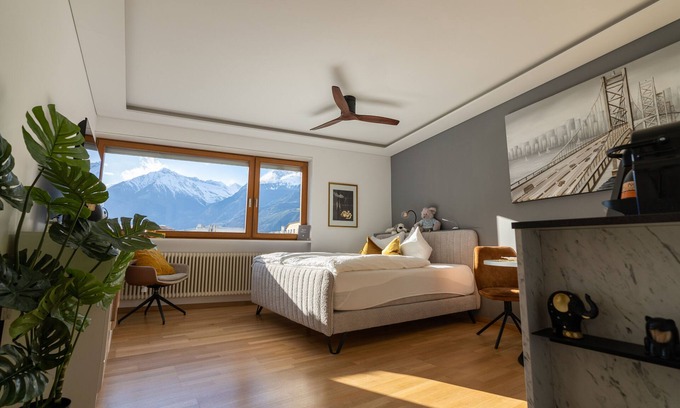 Merano Apartment | Ausblick Kleinjuwel im Herzen Merans mit Parkplatz, Panoramablick und Bike Raum