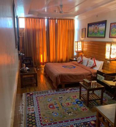 Dharamshala Hotel | Auspiscious Him View Hotel