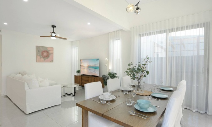 Austral House | Austral Luxury 5Br Classic Model House