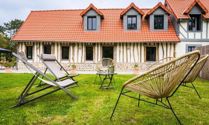 Sainte-Marguerite-sur-Mer Villa | Authentic and charming seaside farmhouse