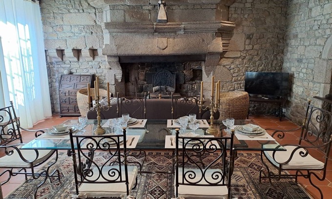 Saint-Pol-de-Leon House | Authentic 16th-century Breton house in the heart of downtown, 2 minutes from the beach