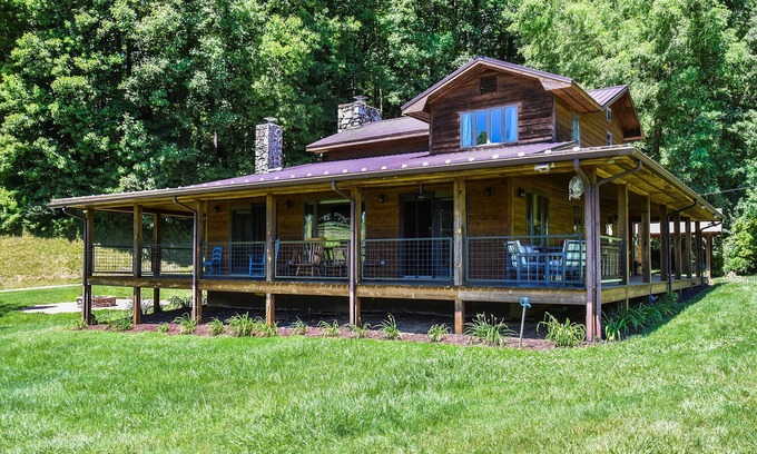 Waynesville House | Authentic Appalachian Mountain Farmhouse