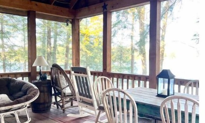 Presque Isle House | Authentic Cabin Annabelle Lake