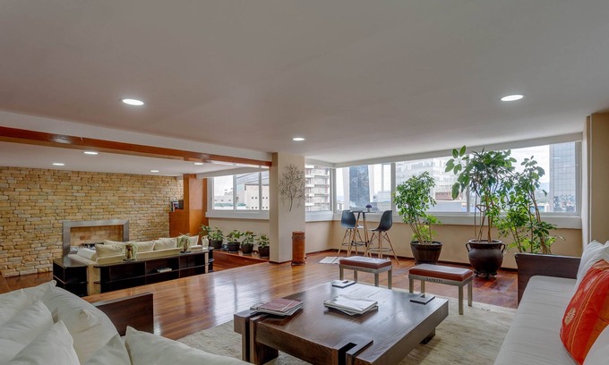 Miguel Hidalgo Apartment | Authentically Decorated PH w/ Jacuzzi in Polanco