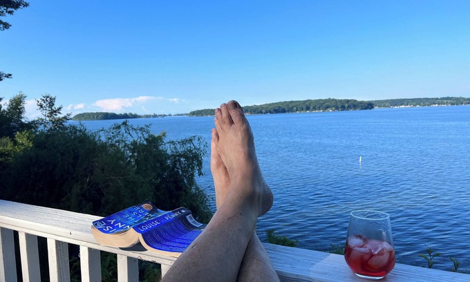 North Rose House | Autumn is Spectacular! Luxury Waterfront Sodus Bay, dogs welcome