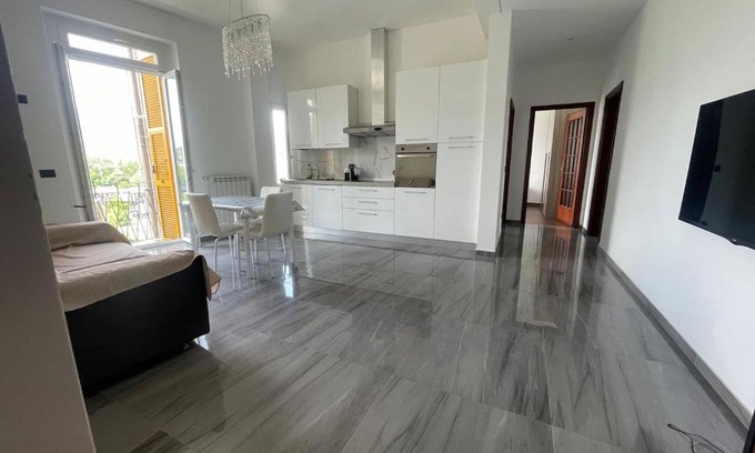 Vado Ligure Apartment | Autumn