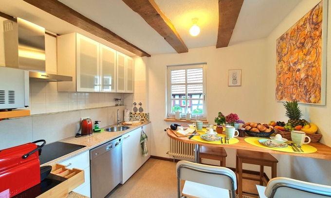 Kandel House | AVAHOME: HOUSE for 16 PEOPLE in the middle of CANDEL, WLAN, NETFLIX, KITCHEN, PARKING SPACES