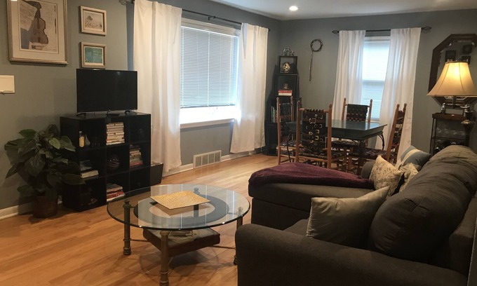 Central Colorado Springs House | Available again Nov 2024! - #StayArtsyCOS adorable downtown home, dog-friendly