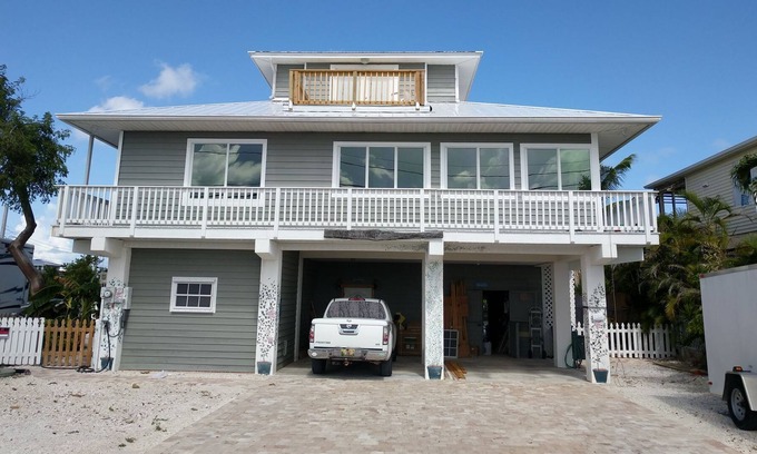 Breezeswept Beach Estates House | Available for June and July 2023