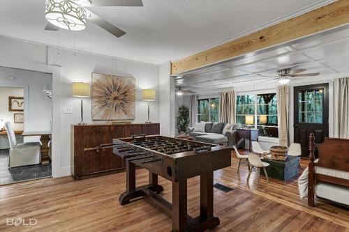 Uncertain House | Available This Wkend, Lakefront, Canoes & Kayaks