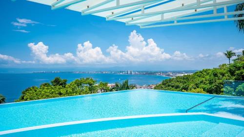 Romantic Zone House | Avalon - 401 Luxury & Breathtaking Sunset Views