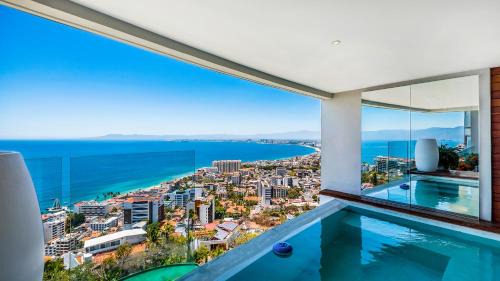 Romantic Zone Apartment | Avalon - 907 Gorgeous View 3 BR Private Pool Amapas