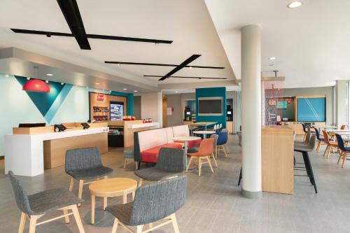 Fort Worth Hotel | avid hotel Fort Worth Downtown by IHG
