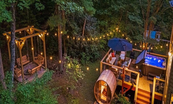 Fairview House | AVL Estate: 5K sq ft, Golf Sim, Speakeasy, Hot Tub, Sauna, Sleeps 20 + 2 pets