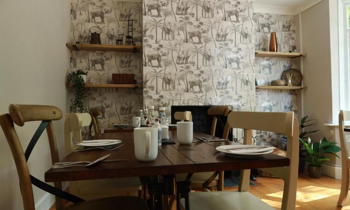 Banbury House | Avonlea Guest House