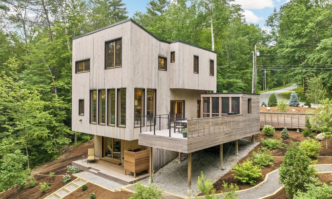 Meredith House | Award Winning Lake Waukewan Home sleeps 10 featured in Forbes Magazine