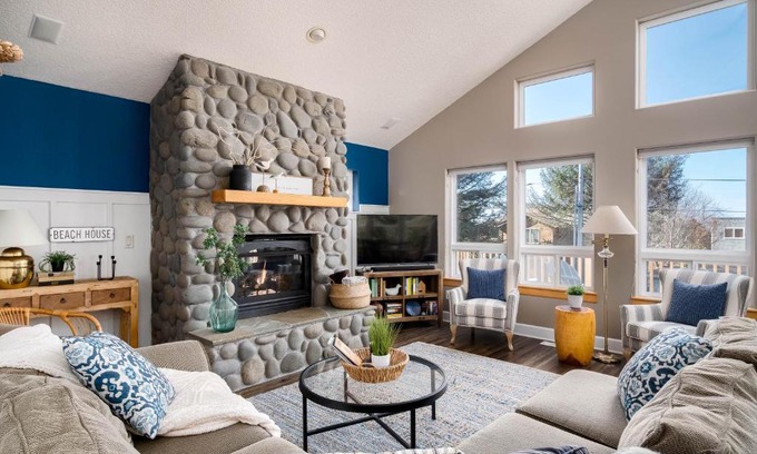 Arch Cape House | Away At Last by AvantStay Gorgeous Beach House, Steps to the Beach