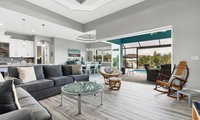 Charlotte Harbor House | 🥇 Awesome 3bd home with access to canal (CH899)