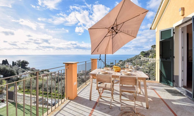 Recco Apartment | Awesome apartment in Recco with kitchen