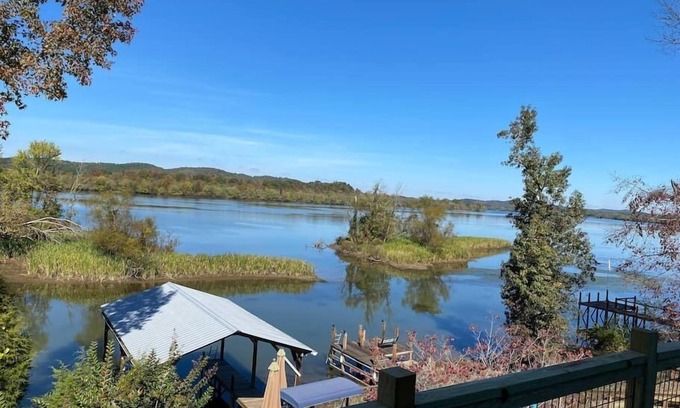 Decatur House | Awesome Chickamauga Lake House with Private Dock, Dog-friendly