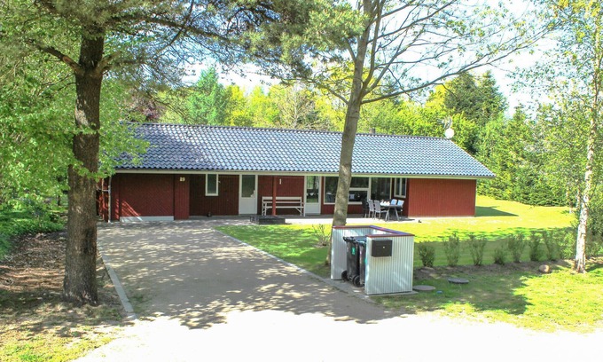 Ansager House | Awesome home in Ansager with kitchen