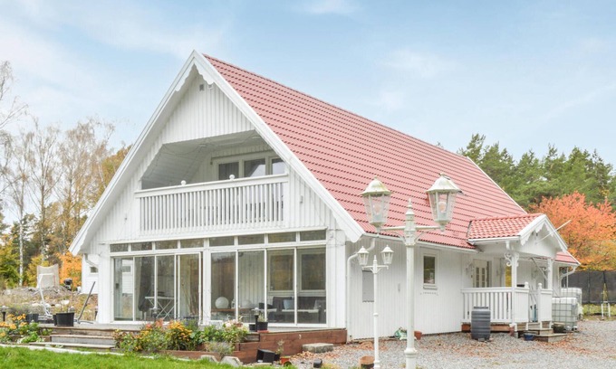 Varmdo House | Awesome home in Djurhamn with kitchen