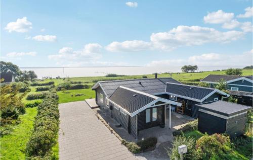 Helnæs By House | Awesome Home In Ebberup With Kitchen