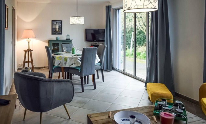 Paimpol House | Awesome home in Paimpol with kitchen