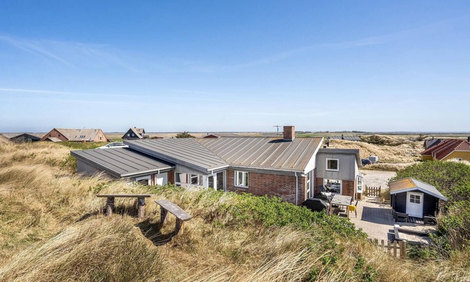 Houvig House | Awesome home in Ringkøbing with WiFi