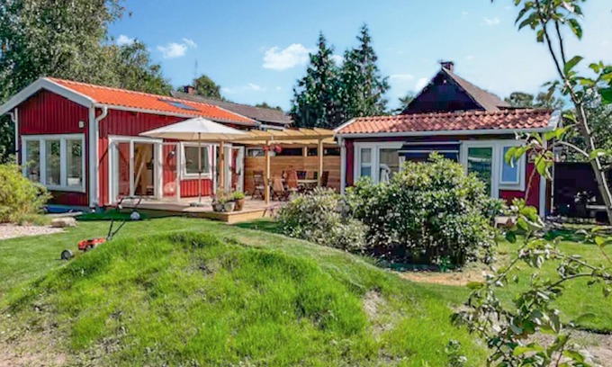 Strandbaden House | Awesome home in Strandbaden with WiFi
