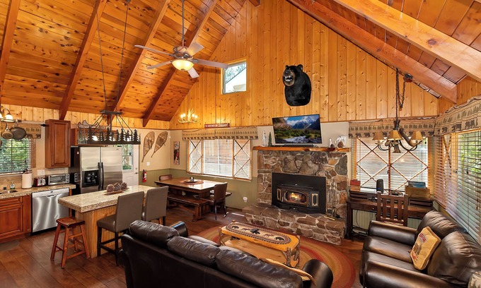 Fox Farm Cabin | Awesome rec room and central AC in main cabin. stay cool, my friends!