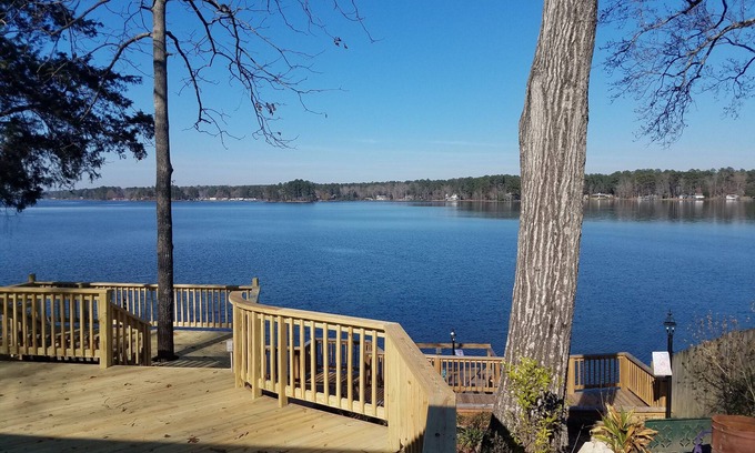 Wetumpka House | AWESOME view on lakefront property w/decks and dock on Lake Jordan