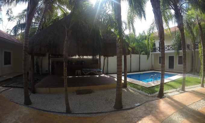 Alfredo V. Bonfil House | Awsome hidden paradise in the middle of jungle