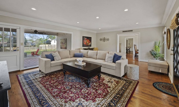 Tyler House | Azalea Trail Home With Gameroom