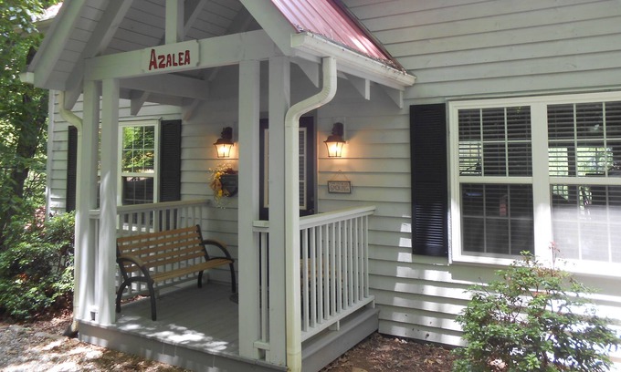 Blairsville Cabin | Azalea