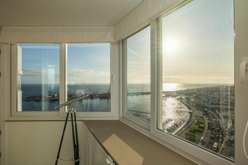 Ponta Delgada Apartment | Azores Penthouse - Premium Flat