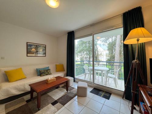 Pornichet Apartment | Azur Marin - Wifi, Parking, Piscine, Mer à 2min