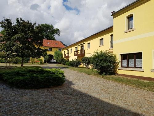 Priestewitz Apartment | Bärchenhof