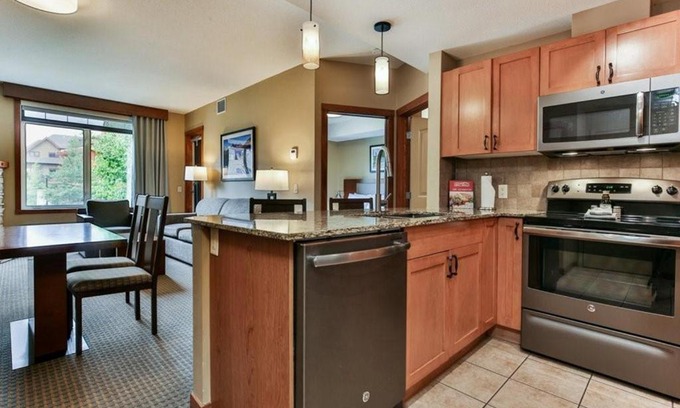 Canmore Apartment | B&B Falcon Crest Lodge 1BR 1Pullout