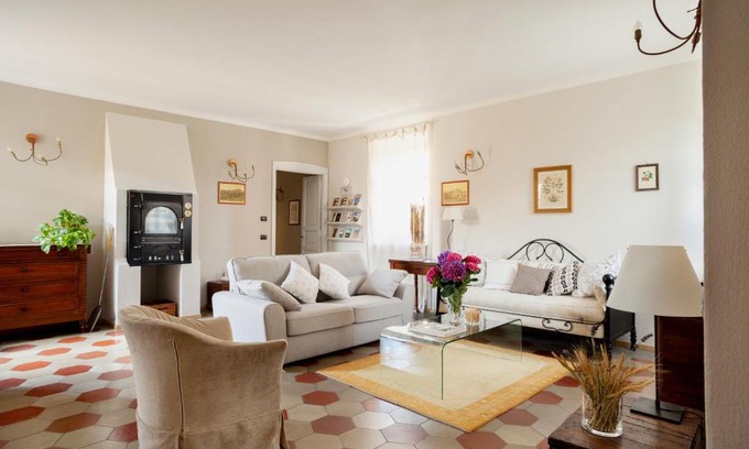 La Morra Bed & Breakfast | B&B Fior Di Farine