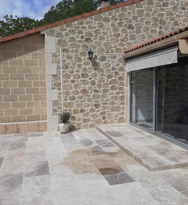 Saint-Quentin-la-Poterie House | B&B gite d'Ayran