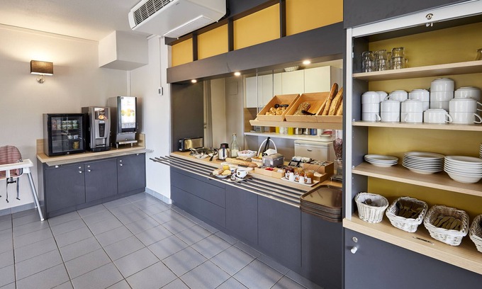 La Riviere-Saint-Sauveur Hotel | B&B HOTEL Honfleur