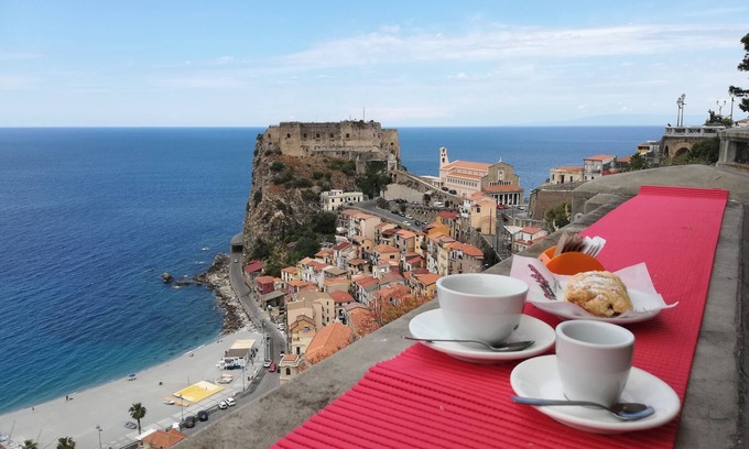 Scilla Bed & Breakfast | B&B La Bastia