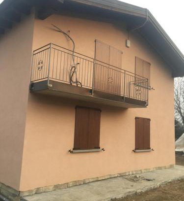 Casteggio Bed & Breakfast | B & B Lmc LA MADONNINA CHALET