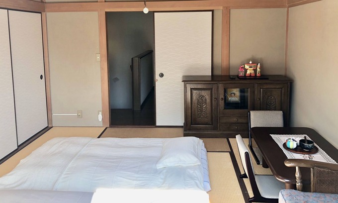 Naritanishi Bed & Breakfast | B & B *** Tatami Room ***
