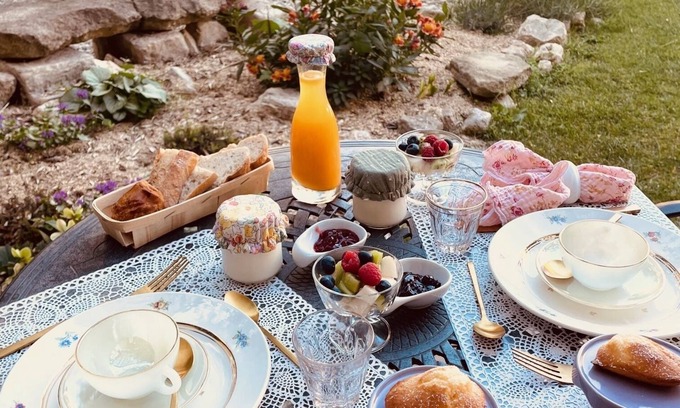 Pernes-les-Fontaines Bed & Breakfast | B&B Temps Suspendu Provence