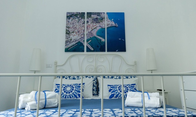 Historical Downtown Salerno Bed & Breakfast | B&B Velia 34 NETTUNO