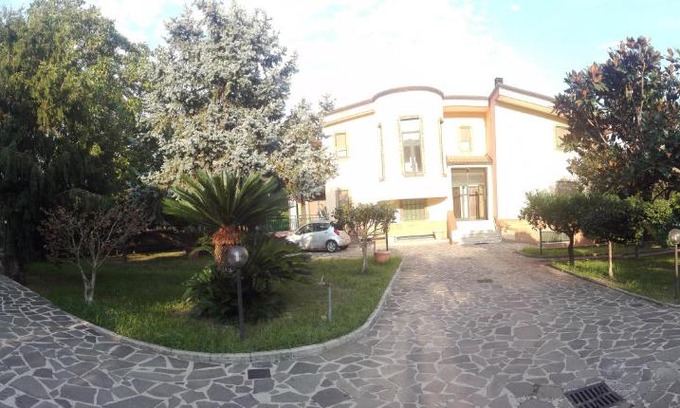 Nocera Inferiore Apartment | B&B Villa Enza intero appartamento a Nocera Inferiore, Salerno
